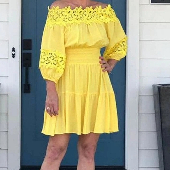 Gianni Bini Dresses & Skirts - 💚 3 For $15 Gianni Bini Yellow Boho Peasant Dress size XL